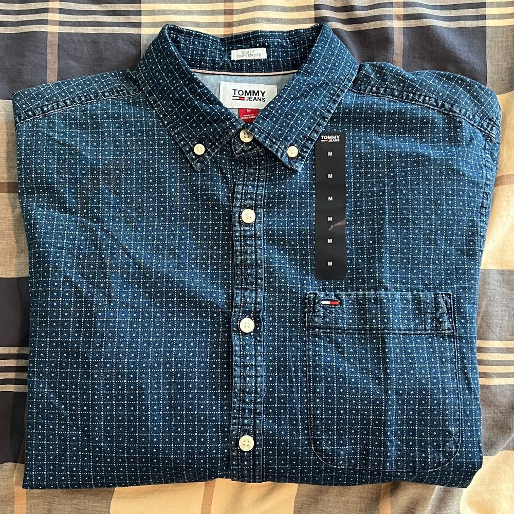 Tommy Hilfiger Jeans Slim Fit Size Medium Color Blue BRAND NEW